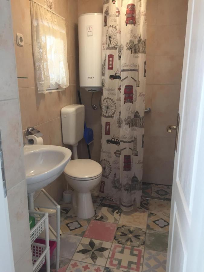 Vintage House For Rent 60M From Sea Apartment Baška Voda Екстериор снимка
