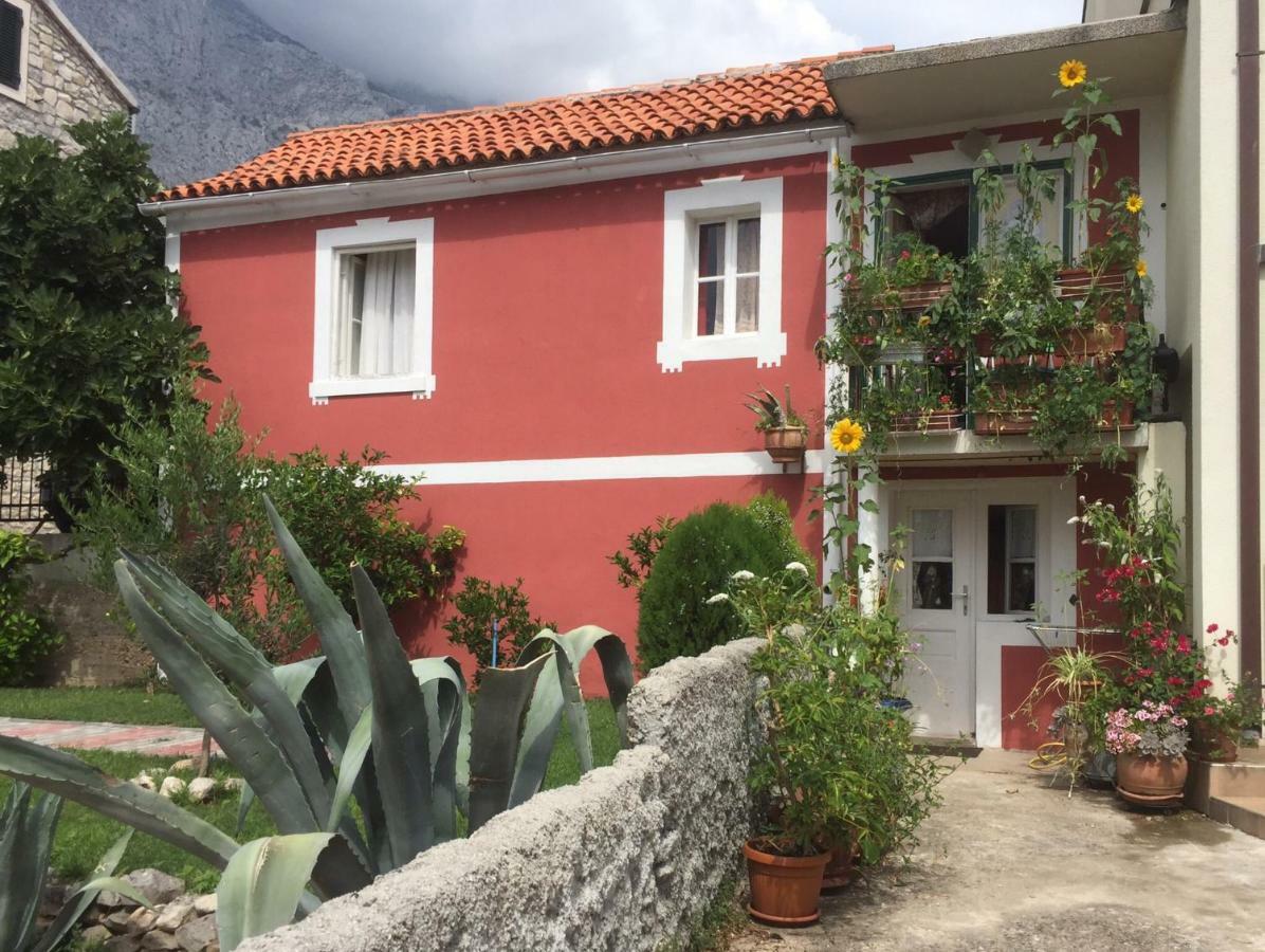 Vintage House For Rent 60M From Sea Apartment Baška Voda Екстериор снимка